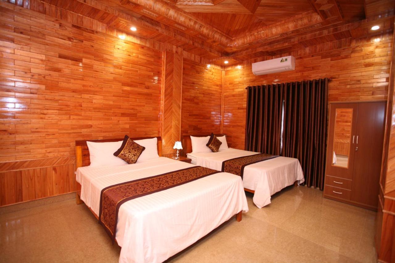 Sky Hotel Phong Nha Exterior photo